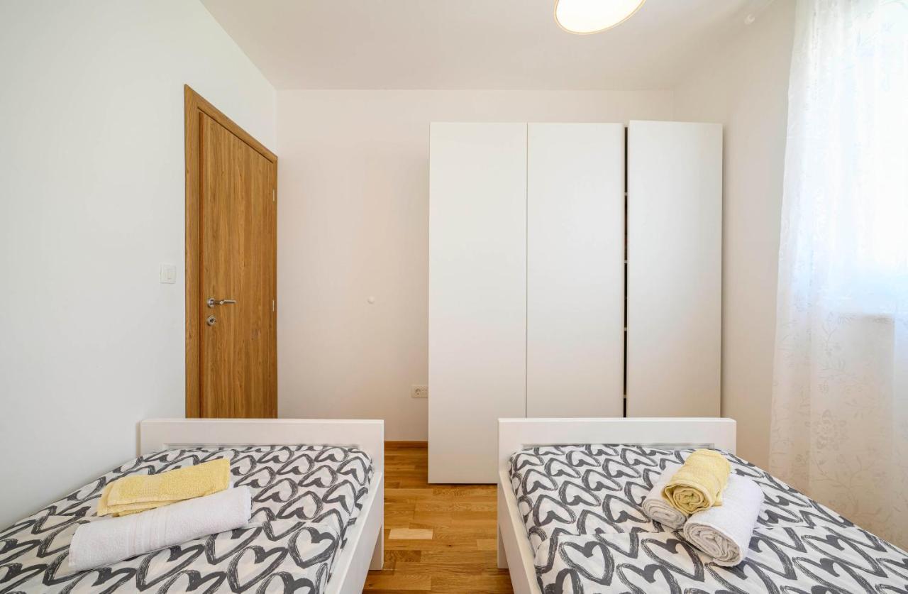 Apartment Banjada Жаборич Екстериор снимка